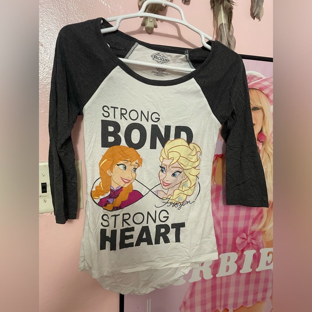 Disney frozen tshirt from rue 21 size XS